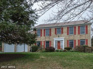 16116 Deer Lake Rd, Rockville, MD 20855