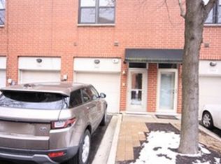 2907 N Claremont Ave #8D2, Chicago, IL