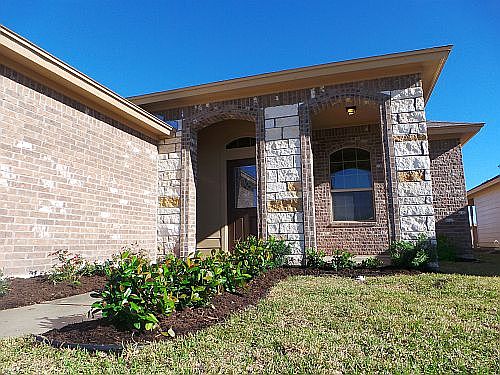 2nd image of 2110 Anacua St