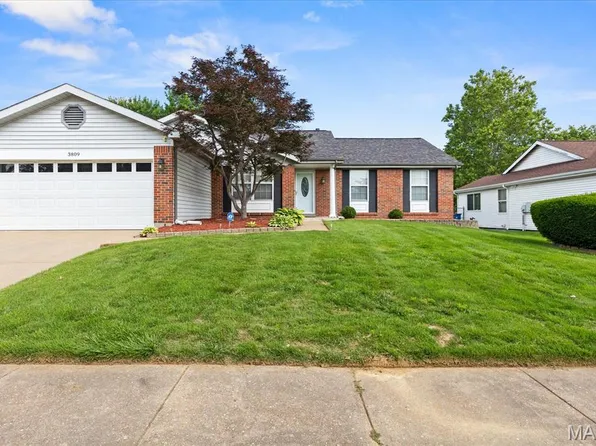 3809 Salvation Rd, Florissant, MO 63034