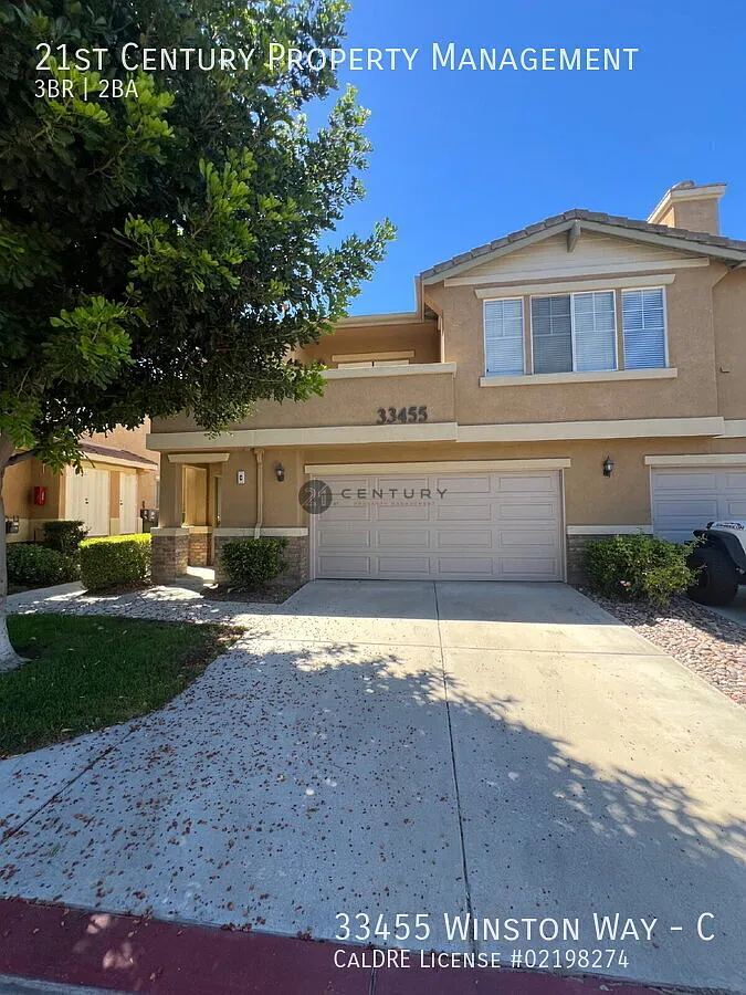 Gated Community Auberry Place in the Redhawk area of Temecula — Photo 1