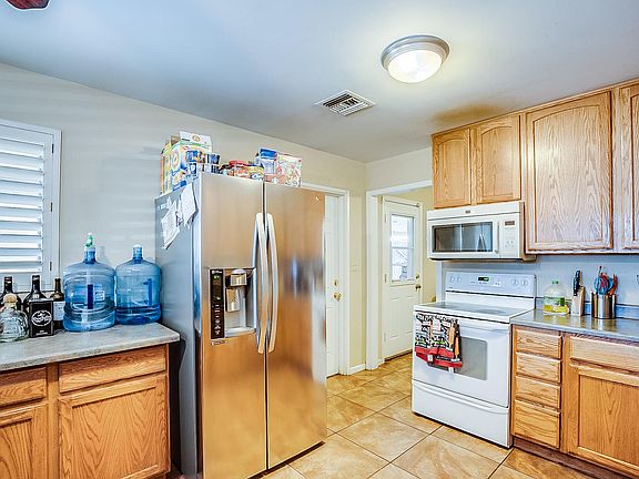 5th image of 8805 N 28th Dr