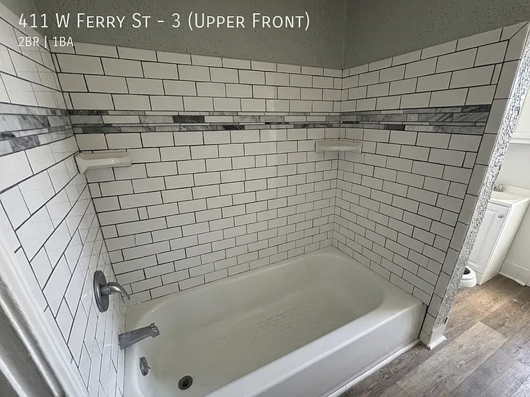 411 W Ferry St #3 — Photo 6