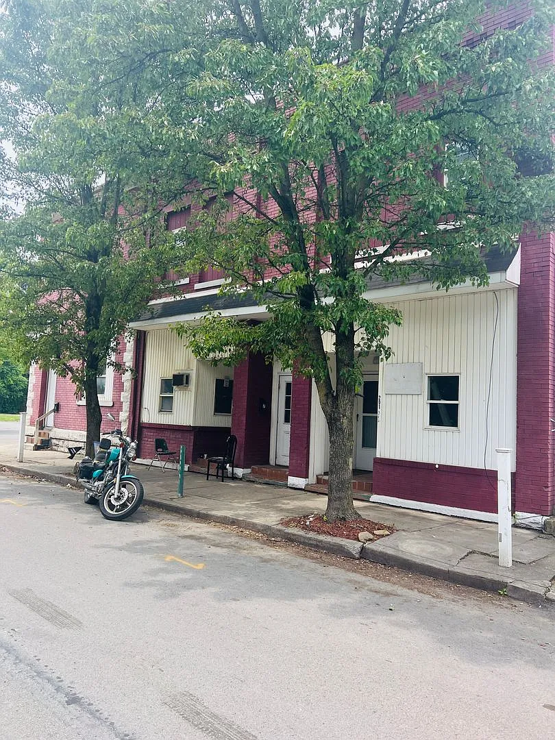 15 E Cherry St — Photo 1