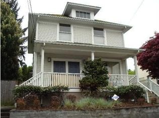 3014-3016 NE Glisan St, Portland, OR 97232