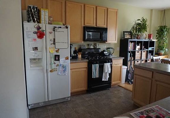 3rd image of 4015 Marble Ct