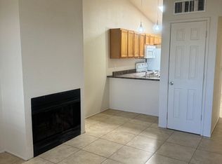 423-427 E Thoroughbred Rd, Tucson, AZ 85706