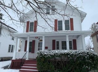 36 Parkside Ct, Utica, NY 13501
