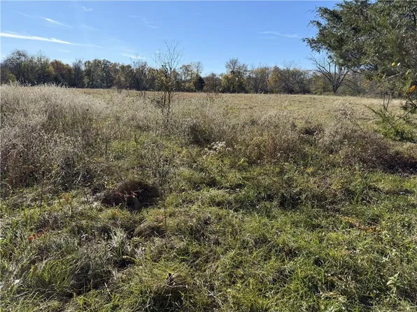 410 Goux Farm Rd, Marksville, LA 71351