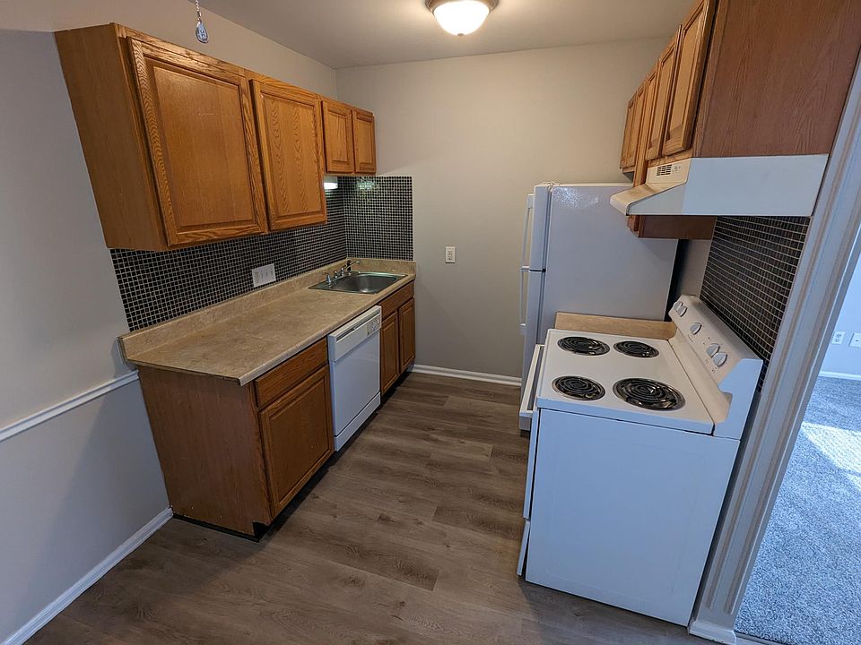 1st image of 1655 Brownstone Blvd #8