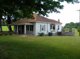 3931 Brown Mountain Rd, Pilot Mountain, NC 27041