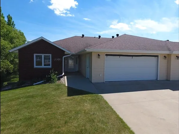 2005 20th Ave NW, Aberdeen, SD 57401