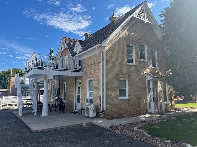 5 N Main St — Photo 1