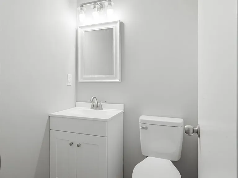 11240 Rotherick Dr — Photo 20