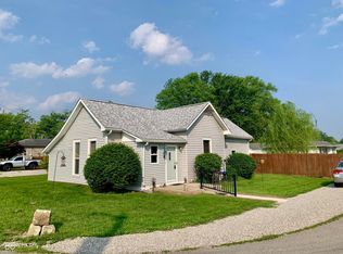 107 11th St, Elizabethtown, IN 47232