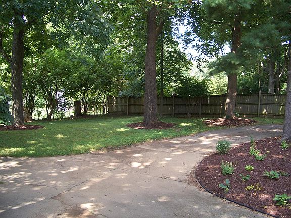4th image of 603 Merrimac Dr