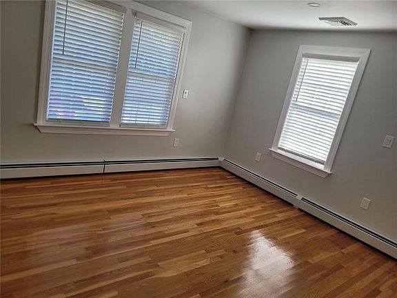 5th image of 25 Marian Ave