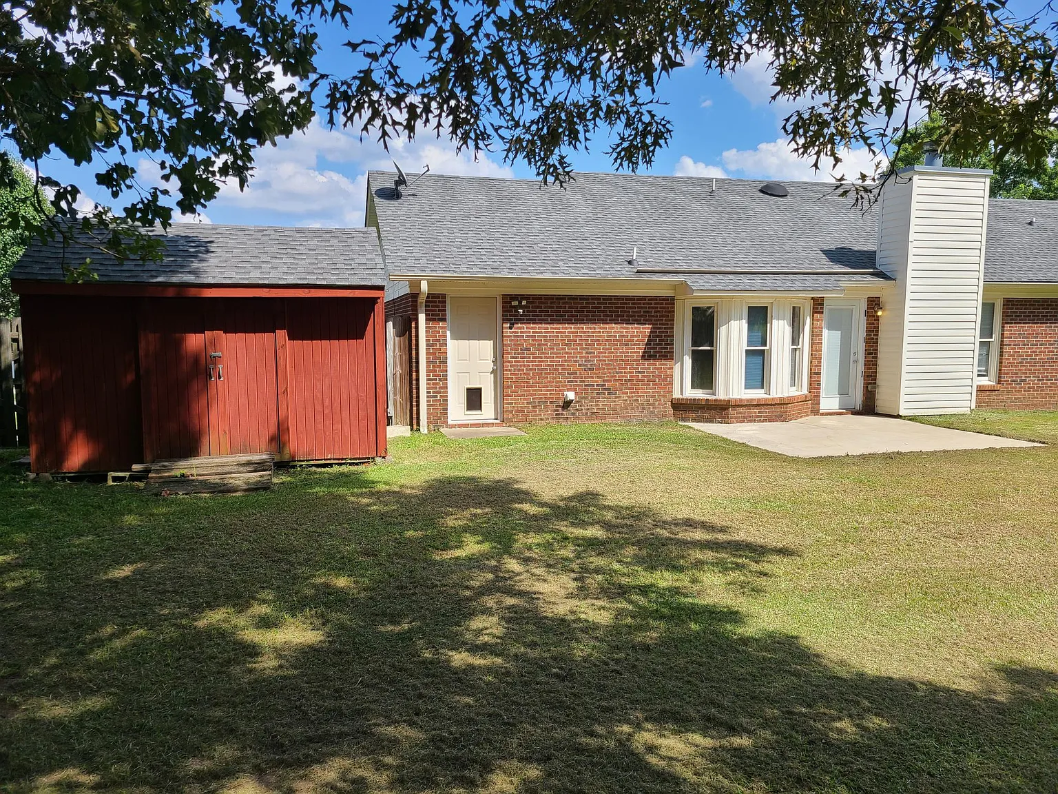 3 bed, 1300 sqft, $1,500 — Photo 3