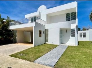 Lirio Fuente Del Condado 10, Toa Alta, PR 00953