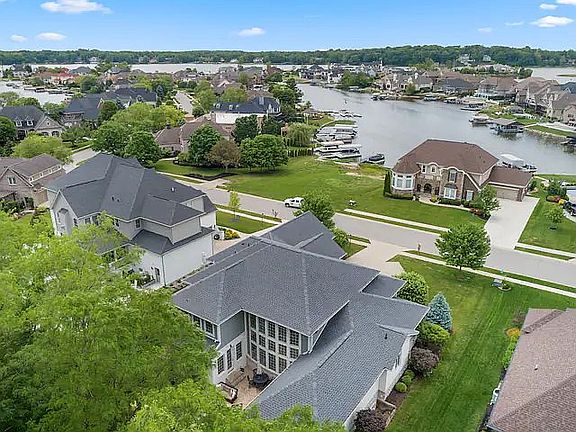 2nd image of 13635 Kingston Dr