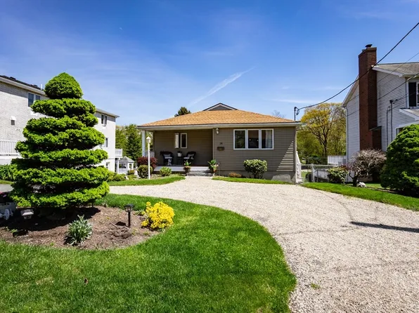 18 Connolly Ave, Swampscott, MA 01907