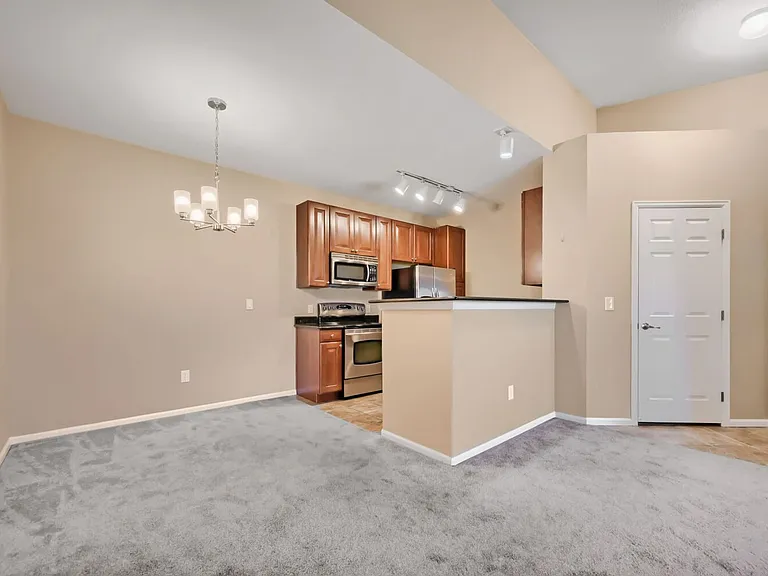 3155 Blue Sky Cir #16-306 — Photo 5