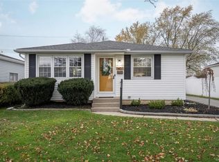 40 Sprucewood Dr, Buffalo, NY 14227