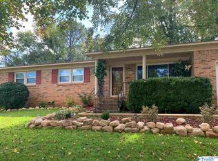 4017 Summerhill Pl NW, Huntsville, AL 35810