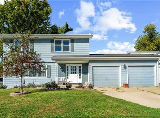 1013 36th St SE, Cedar Rapids, IA 52403