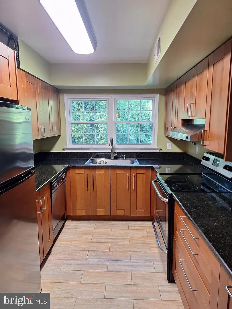 Second Antietam Square Condo — Photo 4