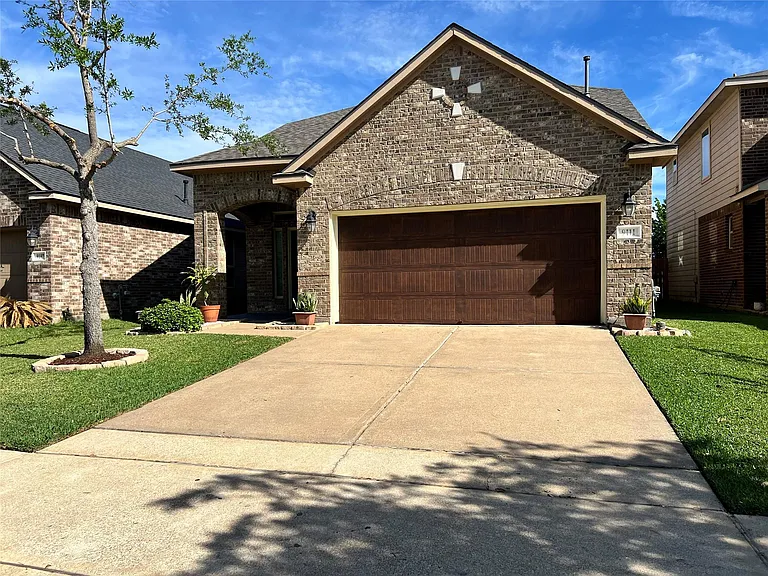 9111 Fuqua Ridge Ln — Photo 1