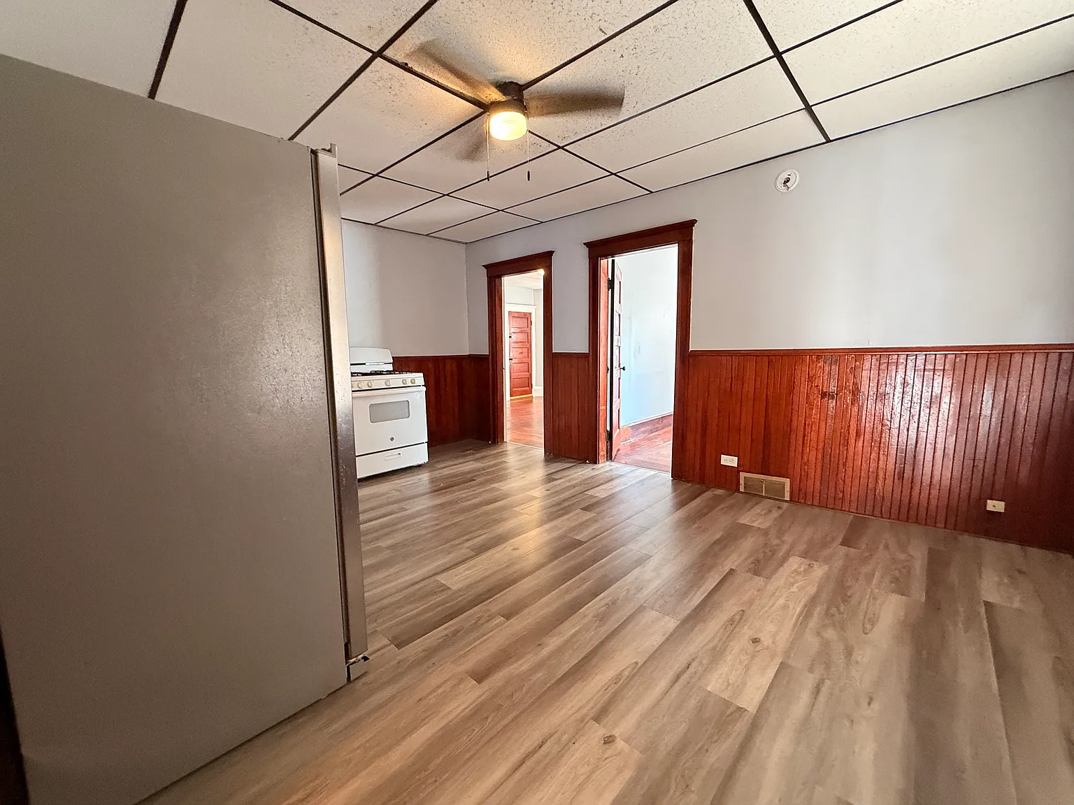 4 bed, $2,000 — Photo 2
