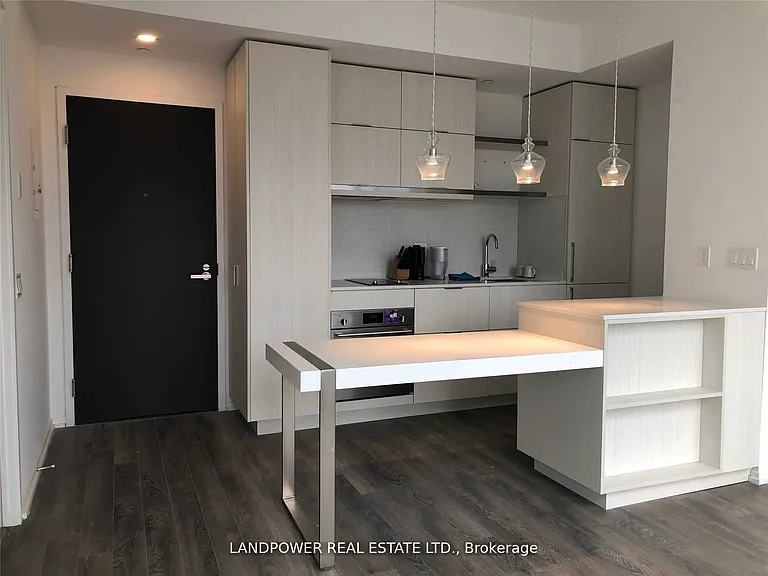 197 Yonge St #2113 — Photo 3