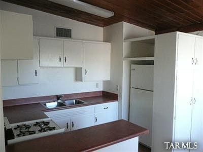 2nd image of 3527 E Florence Dr