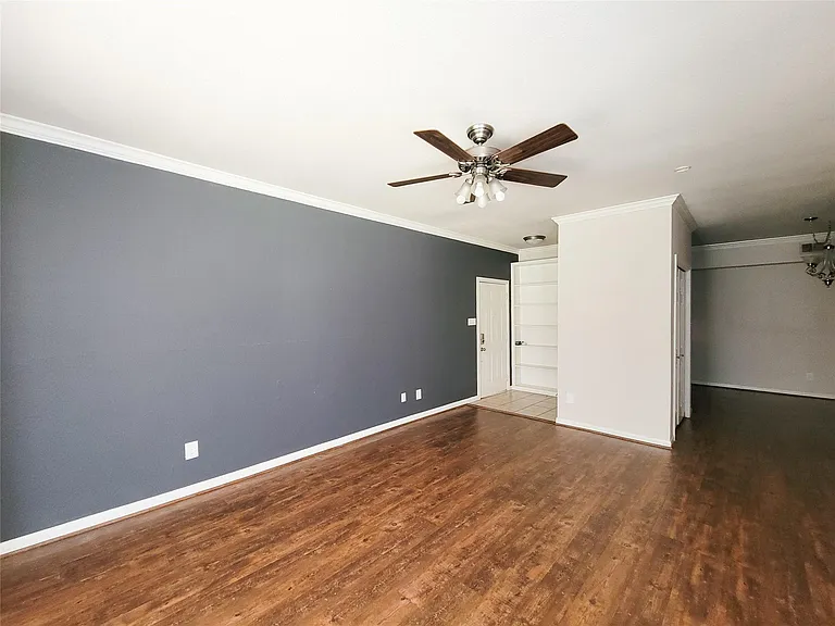 2255 Braeswood Park Dr #259 — Photo 9
