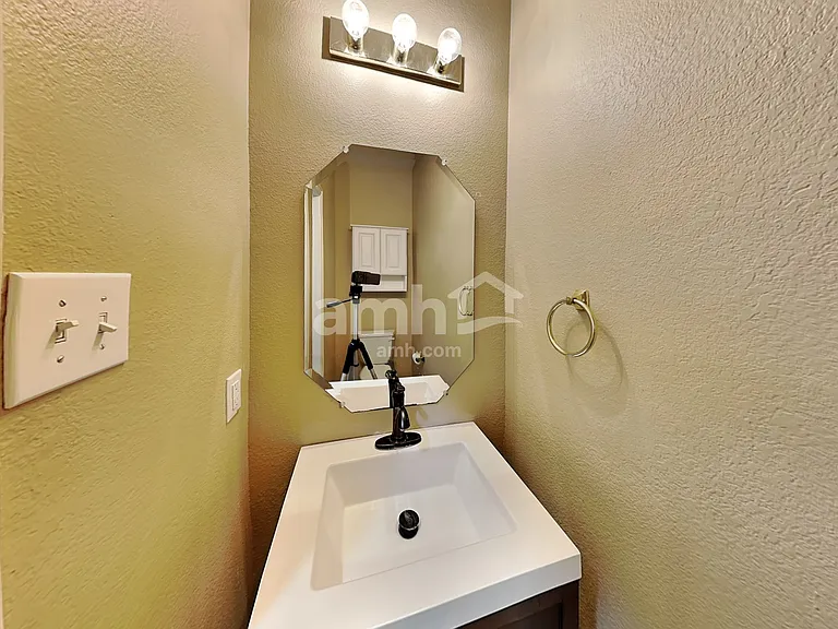 5205 Geode Ln — Photo 8