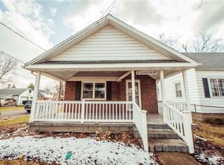 29 Randolph St, Lancaster, NY 14086