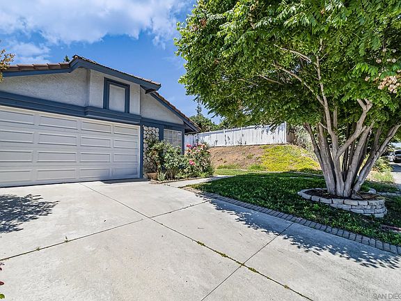 3rd image of 24451 Leafwood Dr
