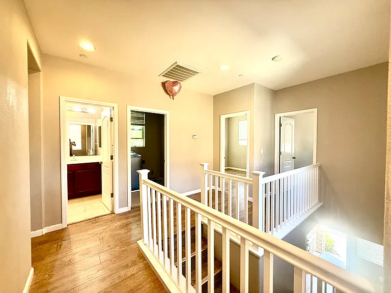 1730 Hemlock Ct — Photo 7