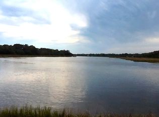 4552 Smoak Rd, Yonges Island, SC 29449