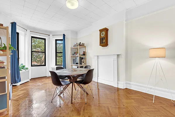 Rented by Douglas Elliman | media 24