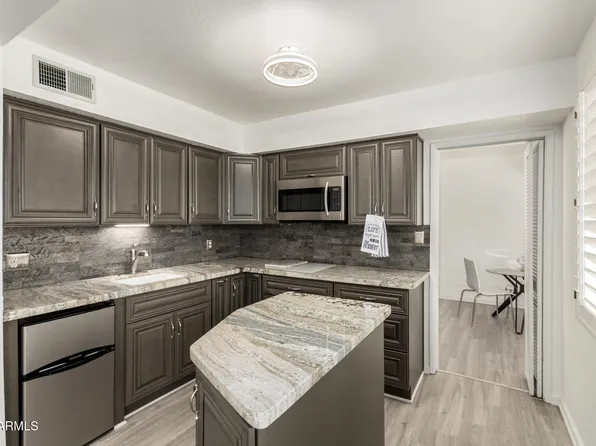 8221 E GARFIELD Street #L214, Scottsdale, AZ 85257