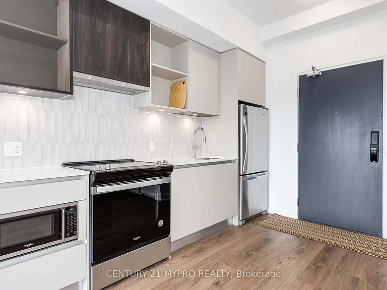 395 Dundas St W #Penthouse 02 — Photo 10