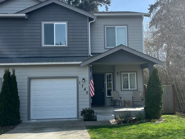 1740 SW Cooper Way, Oak Harbor, WA 98277