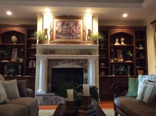 5 Springdale Way, Mechanicsburg, PA 17050