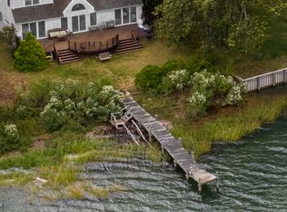 775 Wood Ln, Peconic, NY 11958