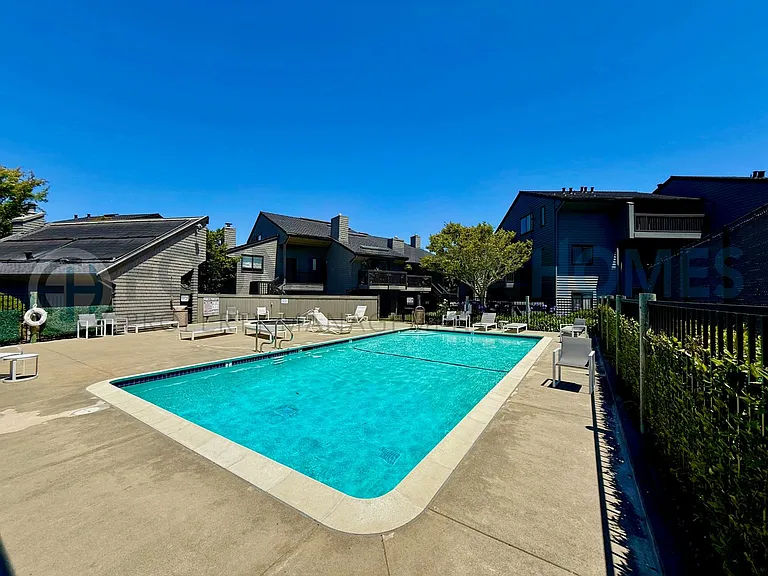 47 Willow Ln — Photo 15