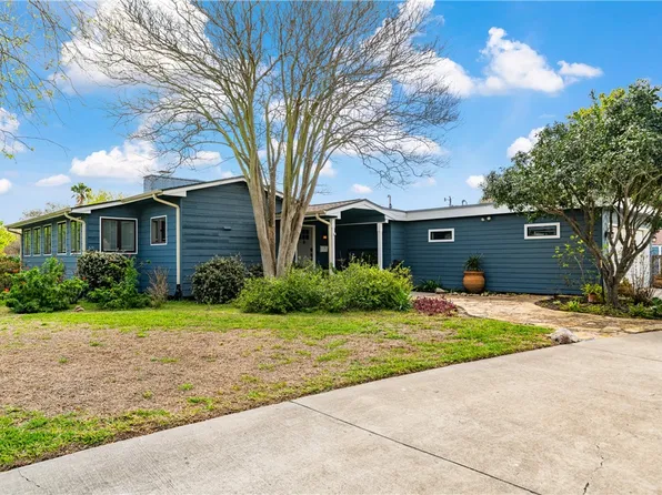 301 Country Club Dr, Corpus Christi, TX 78412