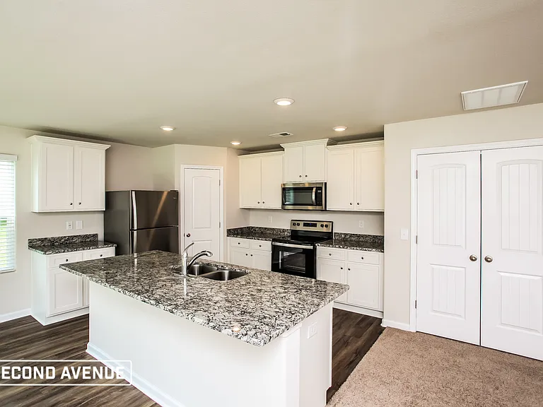 308 Sundew Rd — Photo 5