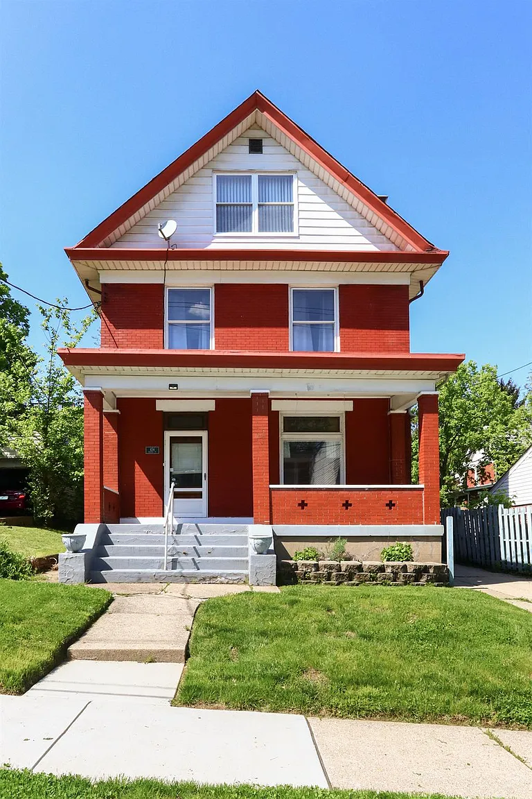 456 Warner St photo 1